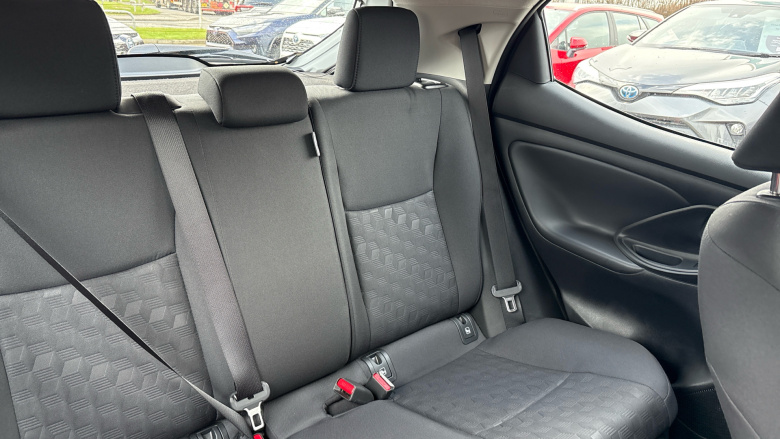 Toyota Yaris 1.5 Hybrid Icon 5dr CVT Hybrid Hatchback